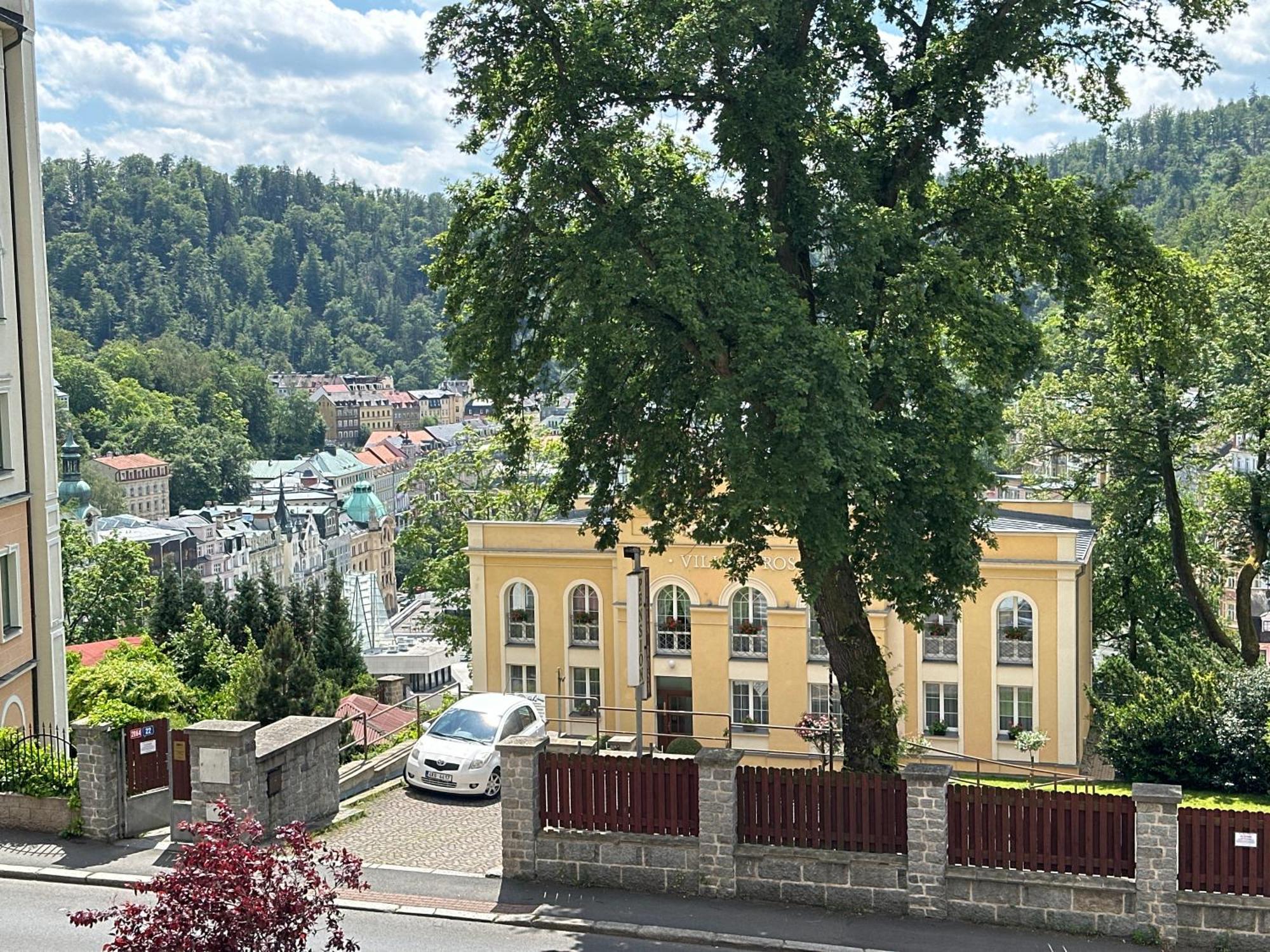 Apartman Na Vyhlidce Διαμέρισμα Κάρλοβι Βάρι Εξωτερικό φωτογραφία